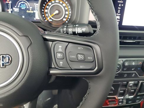 New 2026 Jeep Wrangler Unlimited Rubicon AWD/4WD image 24