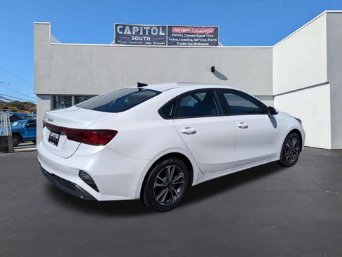 Used 2024 Kia Forte LXS FWD image 3