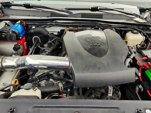 Used 2018 Toyota Tacoma TRD Pro AWD/4WD image 33