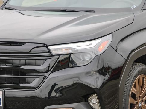 Used 2025 Subaru Forester Sport image 8