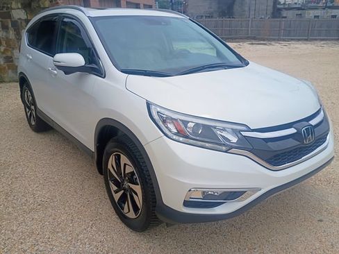 Used 2015 Honda CR-V Touring image 2