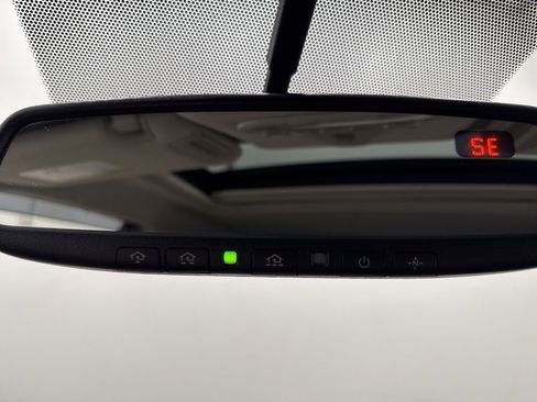 Used 2016 Nissan Juke SL image 36