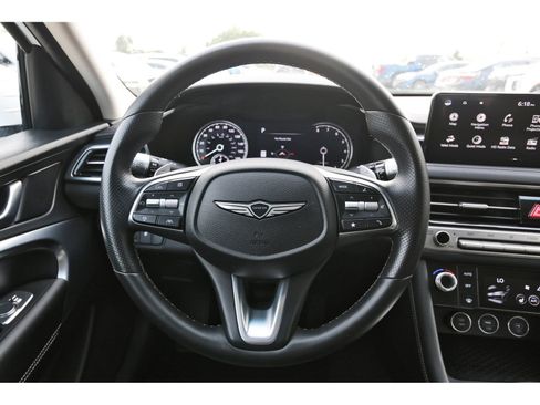 Used 2025 Genesis G70 2.5T RWD image 15