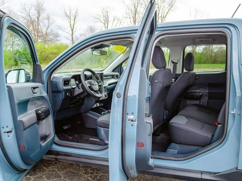 Used 2023 Ford Maverick XL image 7