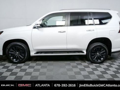 Used 2023 Lexus GX 460 Luxury image 25