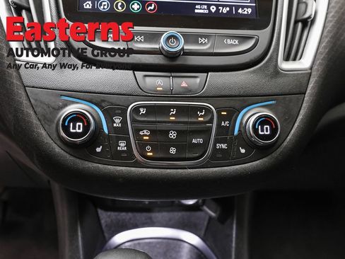Used 2024 Chevrolet Malibu LT FWD image 20