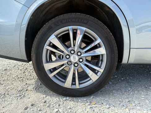 Certified 2024 Cadillac XT6 Premium Luxury w/ LPO, Floor Liner Package AWD/4WD image 15