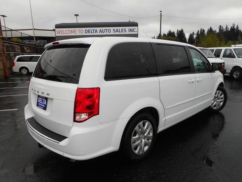 Used 2017 Dodge Grand Caravan SE w/ Power Window Group image 8