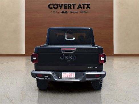 New 2025 Jeep Gladiator High Tide image 4