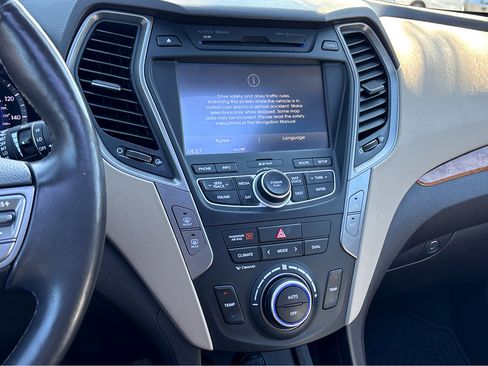 Used 2013 Hyundai Santa Fe Sport 2.0T w/ Technology Pkg image 9