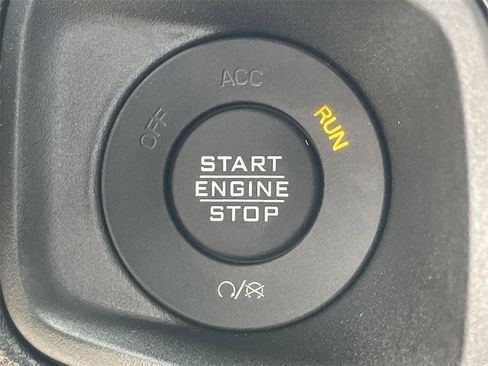 New 2025 Jeep Gladiator Sport image 20