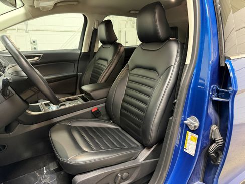 Certified 2024 Ford Edge SEL AWD/4WD image 9