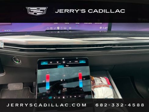 Used 2025 Cadillac Escalade Sport w/ LPO, ONYX Package AWD/4WD image 13
