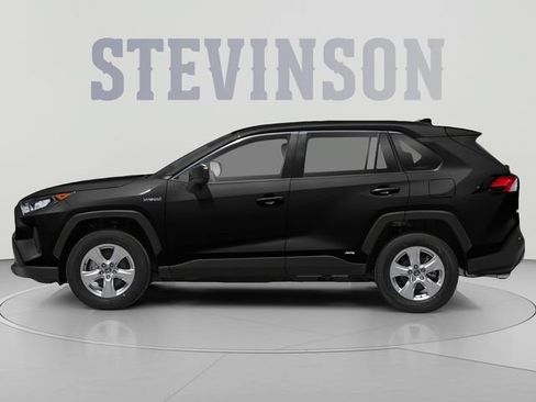 Used 2020 Toyota RAV4 LE w/ Carpet Mat Package AWD/4WD image 3