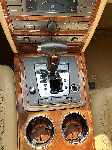 Used 2004 Volkswagen Phaeton W12 AWD/4WD image 11
