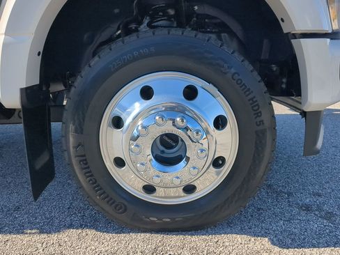 Used 2025 Ford F450 Platinum w/ Platinum Plus Package image 9