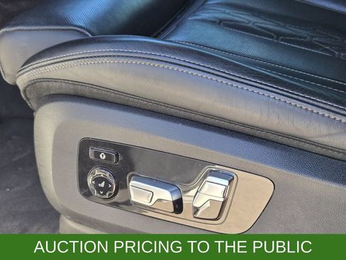Used 2025 BMW X5 xDrive50e AWD/4WD image 16