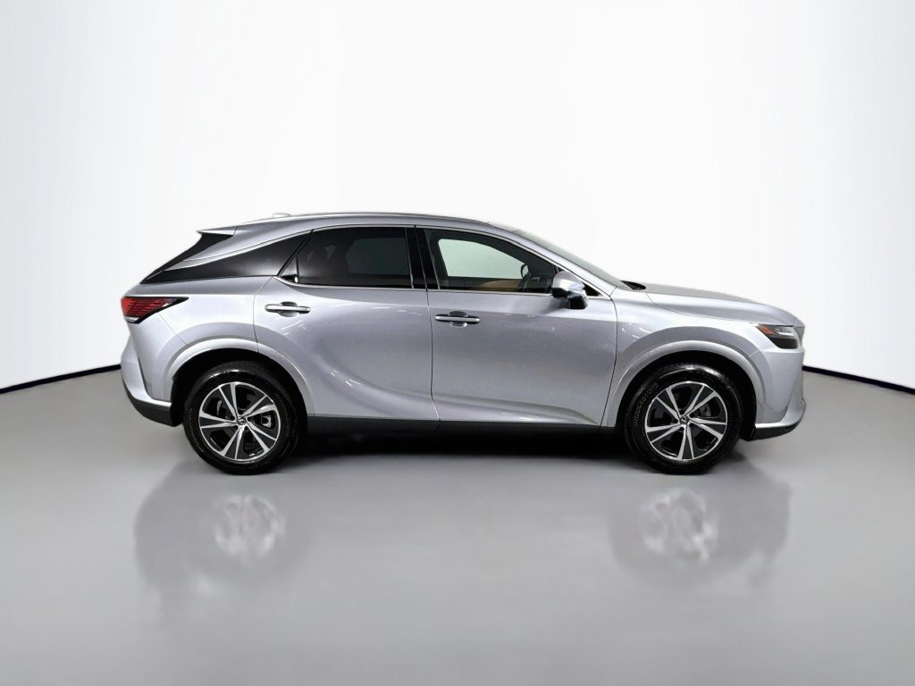 Certified 2025 Lexus RX 350 Premium w/ Accessory Package (Z1) FWD image 4