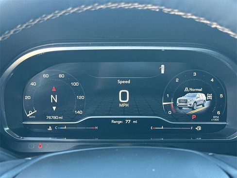 Used 2023 GMC Yukon AT4 w/ AT4 Premium Plus Package image 7