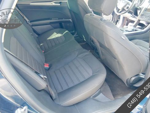 Used 2020 Ford Fusion SE FWD image 13