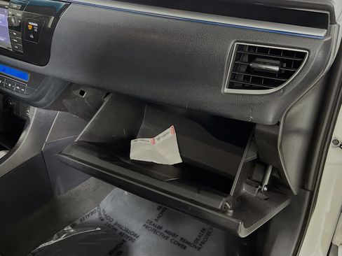 Used 2014 Toyota Corolla S image 33