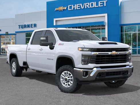 New 2026 Chevrolet Silverado 2500 LT w/ Safety Package AWD/4WD image 7