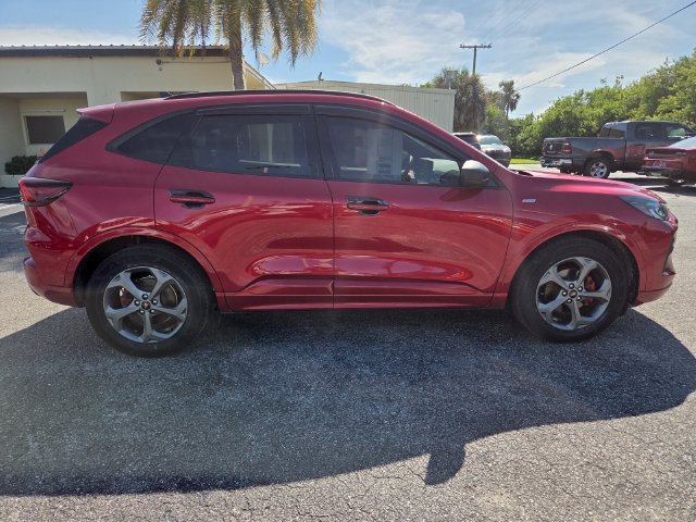 Used 2024 Ford Escape ST-Line w/ Tech Pack #1 FWD image 2