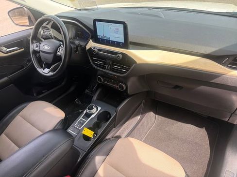 Used 2022 Ford Escape Titanium w/ Titanium Elite Package AWD/4WD image 14