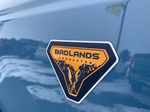 Used 2022 Ford Bronco Badlands w/ Sasquatch Package image 15