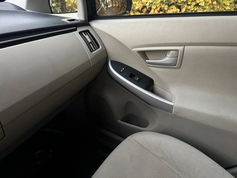 Used 2011 Toyota Prius Four image 20