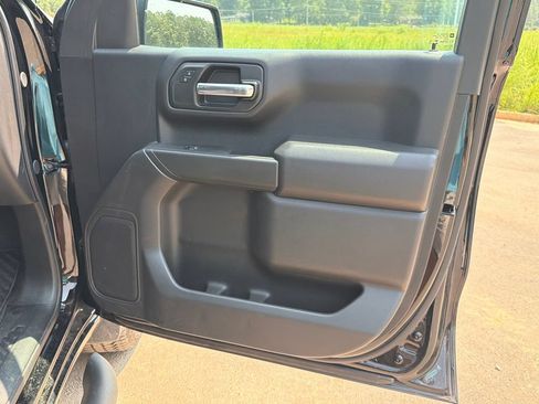 Used 2025 Chevrolet Silverado 1500 Custom Trail Boss w/ Turbomax Blackout Package AWD/4WD image 34