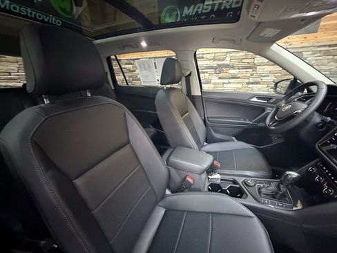 Used 2020 Volkswagen Tiguan SEL image 13