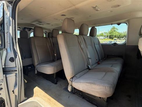 Used 2017 Nissan NV 3500 SV RWD image 15