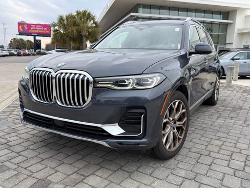 Used 2022 BMW X7 xDrive40i w/ Premium Package image 1