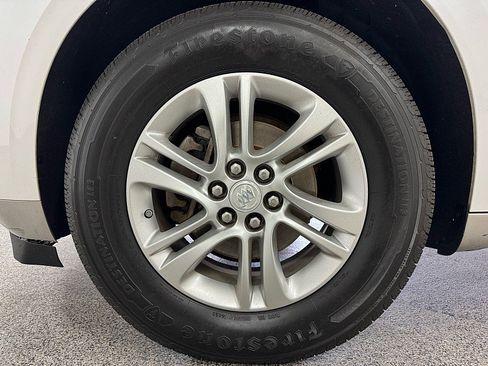 Used 2018 Buick Enclave Essence FWD image 23