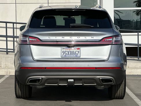 Used 2022 Lincoln Nautilus Reserve w/ Equipment Group 202A image 4