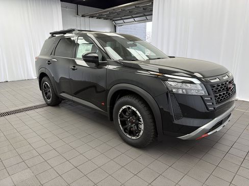 New 2026 Nissan Pathfinder Rock Creek image 3