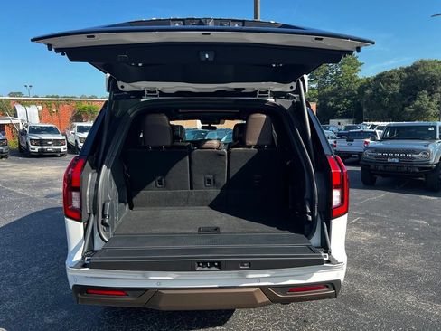 New 2027 Ford Expedition King Ranch RWD image 21