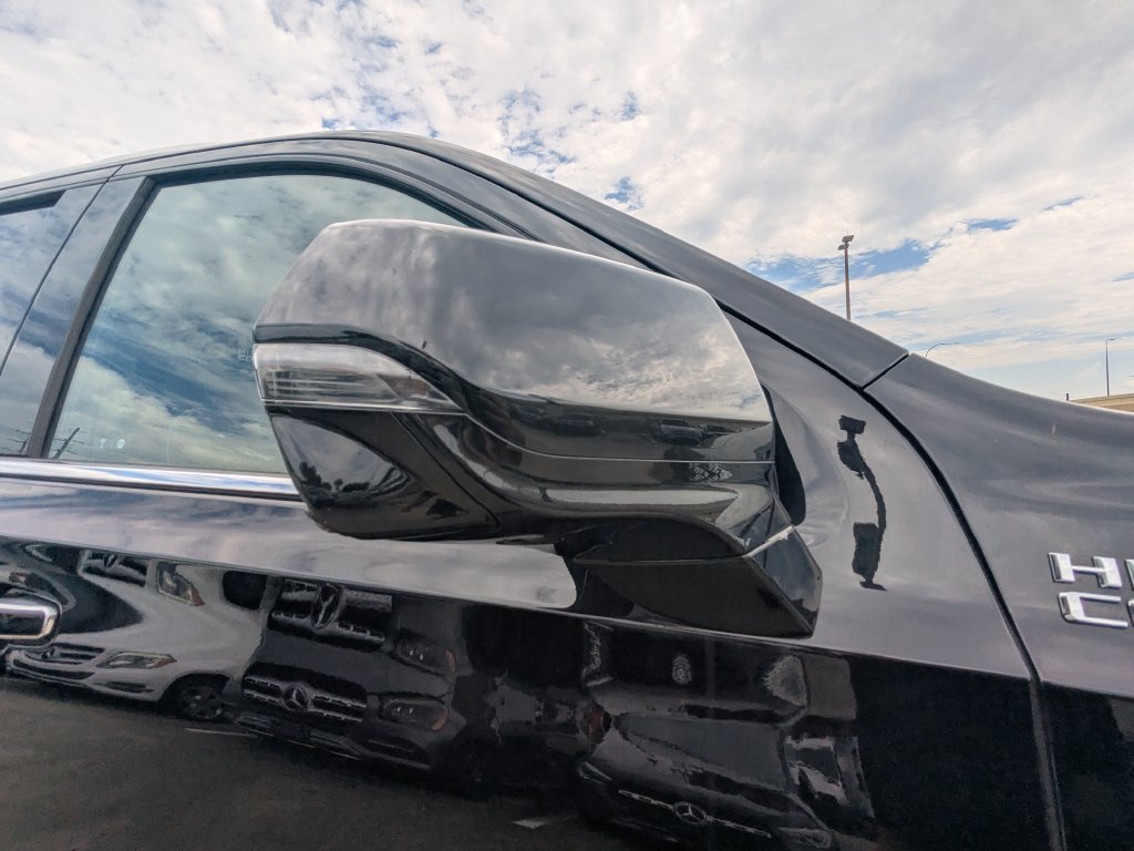 Used 2023 Chevrolet Tahoe High Country RWD image 24