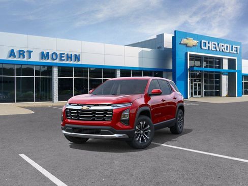 New 2027 Chevrolet Equinox LT w/ Convenience Package II FWD image 8