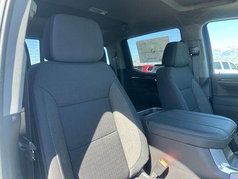 New 2026 Chevrolet Silverado 1500 LT Trail Boss w/ Convenience Package II AWD/4WD image 18