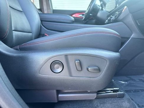 Used 2024 Chevrolet Traverse RS w/ LPO, Floor Liner Package FWD image 21