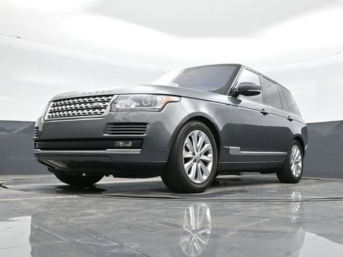 Used 2016 Land Rover Range Rover HSE image 34