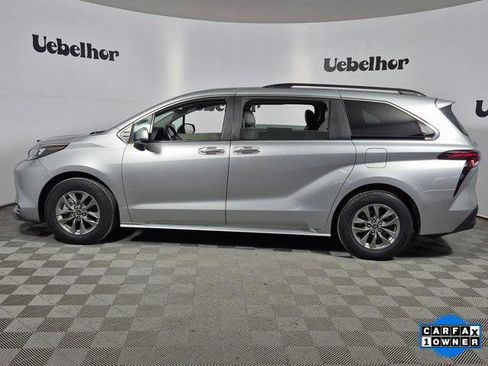 Certified 2024 Toyota Sienna XLE image 4