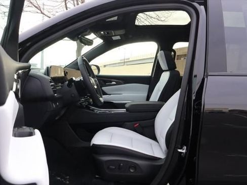 New 2026 Chevrolet Traverse High Country image 14