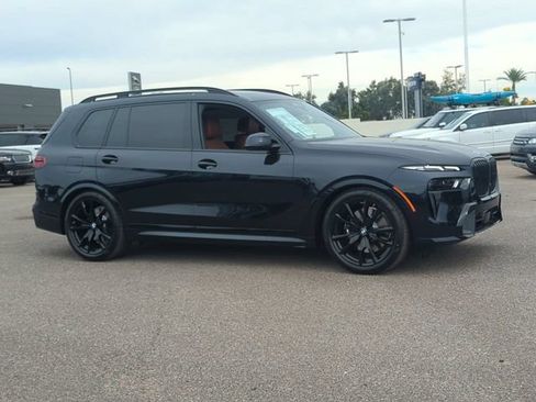 Used 2026 BMW X7 xDrive40i w/ M Sport Package AWD/4WD image 4