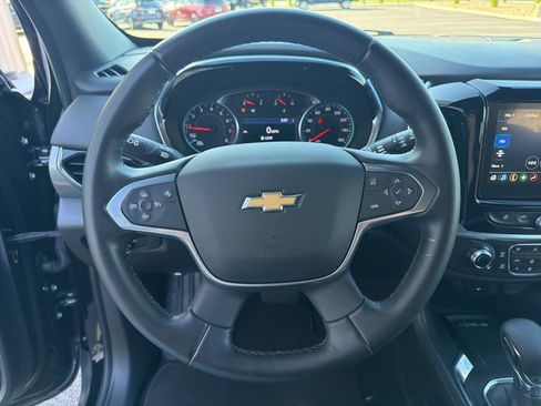Used 2023 Chevrolet Traverse LT AWD/4WD image 13