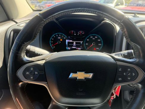 Used 2017 Chevrolet Colorado Z71 AWD/4WD image 14