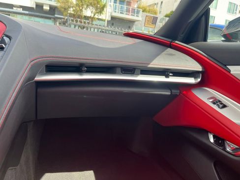 Used 2021 Chevrolet Corvette Stingray Preferred Cpe w/ Z51 Performance Package image 24