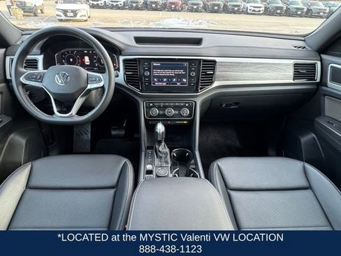 Used 2022 Volkswagen Atlas Cross Sport SE w/ Panoramic Sunroof Package image 15